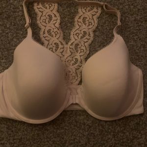 Front close Victoria Secret bra